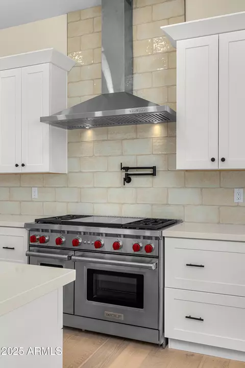 Kitchen - 4124 E Indianola Ave, Phoenix, AZ 85018 photo 2 of 3