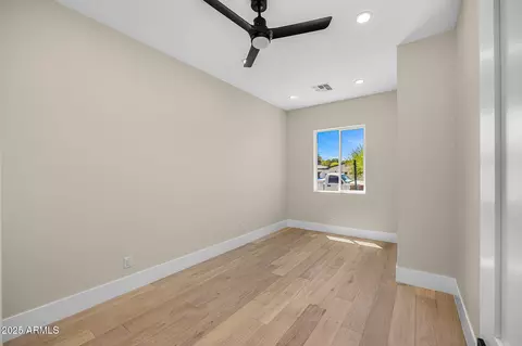 Bedroom - 4124 E Indianola Ave, Phoenix, AZ 85018 photo 6 of 6
