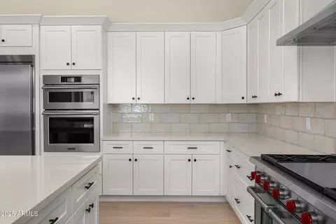 Kitchen - 4124 E Indianola Ave, Phoenix, AZ 85018 photo 3 of 3