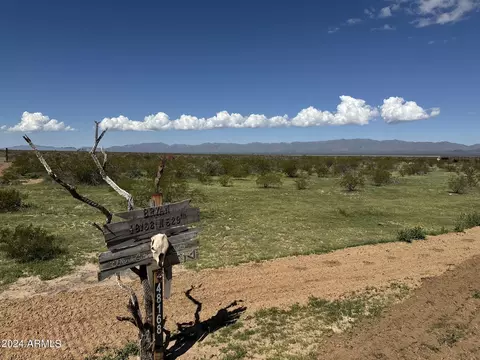 00 N Nn N 529th Ave Parcel 2b -- #-, Aguila, AZ 85320