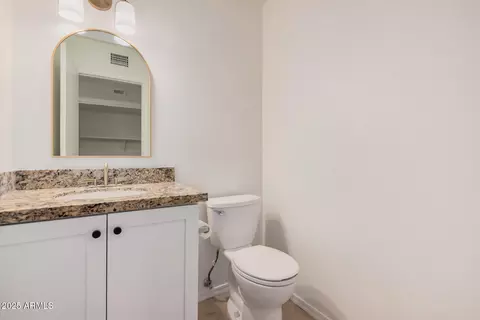 Bath - 15440 S 38th St, Phoenix, AZ 85044 photo 1 of 3