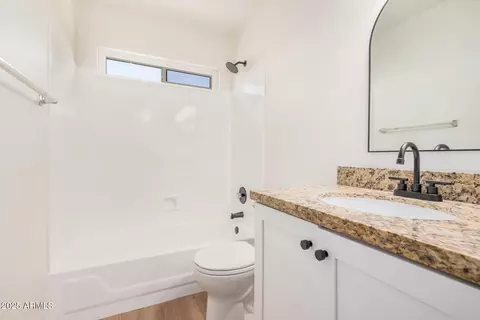 Bath - 15440 S 38th St, Phoenix, AZ 85044 photo 3 of 3