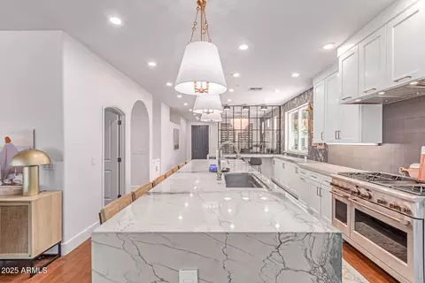 Kitchen - 3030 E Camellia Dr, Gilbert, AZ 85296 photo 4 of 7
