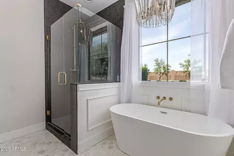 Bath - 3030 E Camellia Dr, Gilbert, AZ 85296 photo 2 of 5