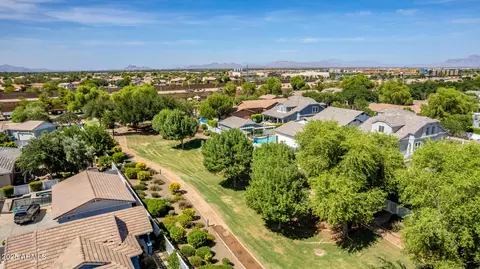 View/Area - 3030 E Camellia Dr, Gilbert, AZ 85296 photo 4 of 8