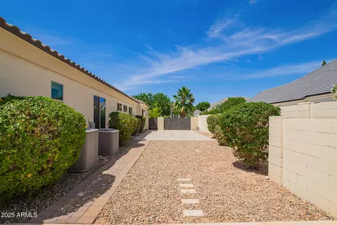 Exterior - 2457 E Melrose St, Mesa, AZ 85213 photo 14 of 14