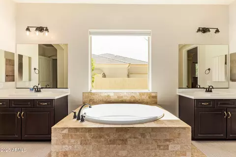 Bath - 2457 E Melrose St, Mesa, AZ 85213 photo 4 of 6