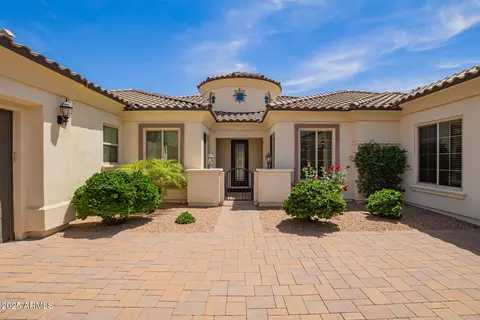 Exterior - 2457 E Melrose St, Mesa, AZ 85213 photo 6 of 14