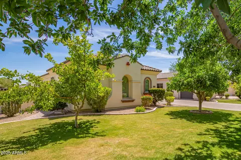 Exterior - 2457 E Melrose St, Mesa, AZ 85213 photo 2 of 14