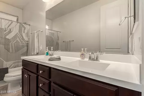 Bath - 3783 E Stiles Ln, Gilbert, AZ 85295 photo 2 of 2
