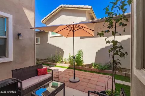Exterior - 3783 E Stiles Ln, Gilbert, AZ 85295 photo 6 of 9