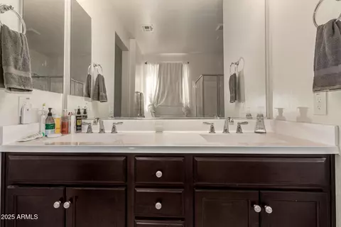 Bath - 3783 E Stiles Ln, Gilbert, AZ 85295 photo 1 of 2