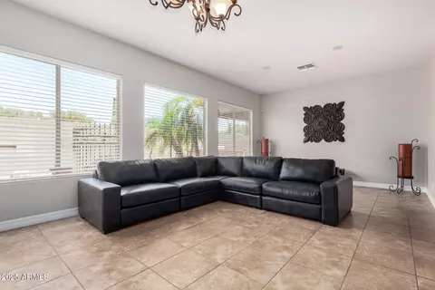 Living - 3824 E Parkside Ln, Phoenix, AZ 85050 photo 1 of 6