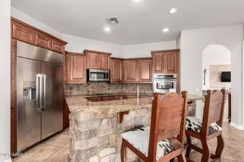 Kitchen - 3824 E Parkside Ln, Phoenix, AZ 85050 photo 1 of 3