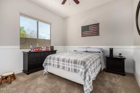 Bedroom - 3824 E Parkside Ln, Phoenix, AZ 85050 photo 4 of 7