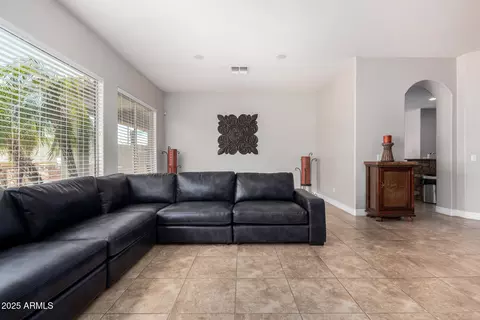 Living - 3824 E Parkside Ln, Phoenix, AZ 85050 photo 2 of 6