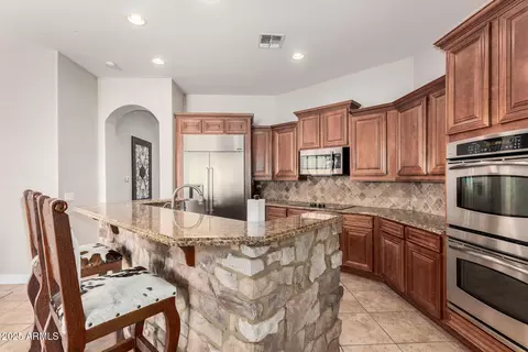 Kitchen - 3824 E Parkside Ln, Phoenix, AZ 85050 photo 2 of 3