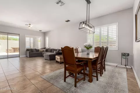 Dining - 3824 E Parkside Ln, Phoenix, AZ 85050 photo 1 of 1