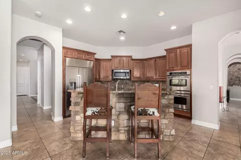 Other - 3824 E Parkside Ln, Phoenix, AZ 85050 photo 2 of 17