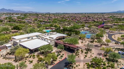 View/Area - 3824 E Parkside Ln, Phoenix, AZ 85050 photo 6 of 8