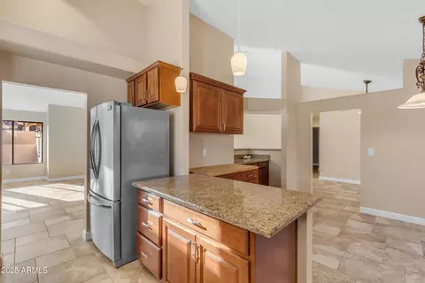 Kitchen - 15232 S 36th Pl, Phoenix, AZ 85044 photo 4 of 6