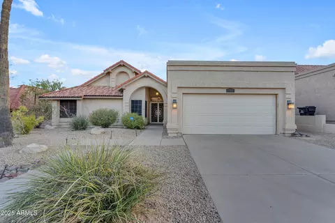 Exterior - 15232 S 36th Pl, Phoenix, AZ 85044 photo 9 of 11
