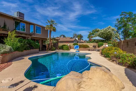 Exterior - 4601 E Sunnyside Ln, Phoenix, AZ 85032 photo 7 of 8