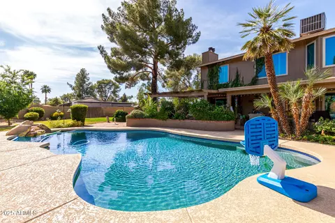 Exterior - 4601 E Sunnyside Ln, Phoenix, AZ 85032 photo 4 of 8