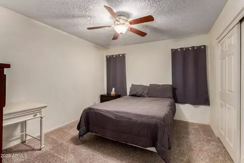 Bedroom - 4601 E Sunnyside Ln, Phoenix, AZ 85032 photo 3 of 5