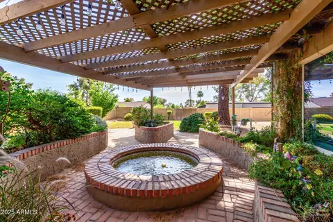Exterior - 4601 E Sunnyside Ln, Phoenix, AZ 85032 photo 3 of 8