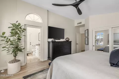 Bedroom - 4605 E Swilling Rd, Phoenix, AZ 85050 photo 2 of 2