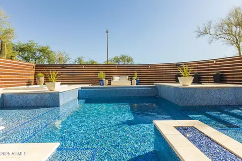 Exterior - 4605 E Swilling Rd, Phoenix, AZ 85050 photo 13 of 16