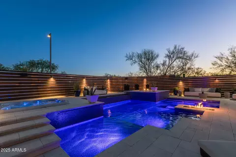 Exterior - 4605 E Swilling Rd, Phoenix, AZ 85050 photo 8 of 16
