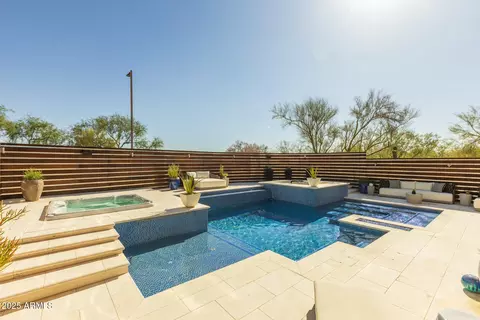 Exterior - 4605 E Swilling Rd, Phoenix, AZ 85050 photo 12 of 16