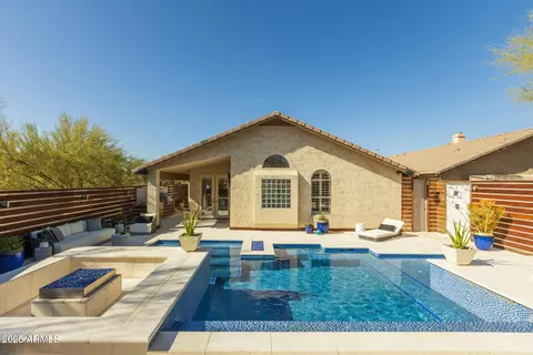 Exterior - 4605 E Swilling Rd, Phoenix, AZ 85050 photo 10 of 16