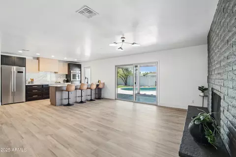 1653 E Palmcroft Dr, Tempe, AZ 85282 photo 8