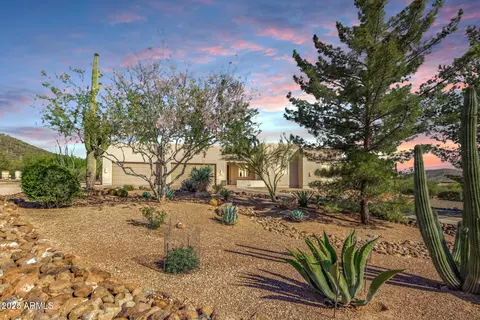 44413 N 20th St, New River, AZ 85087
