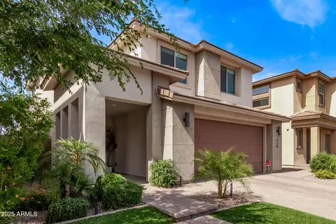 3128 E Tina Dr, Phoenix, AZ 85050