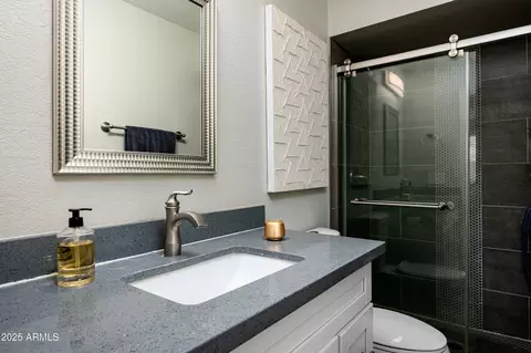 Bath - 3759 E Charter Oak Rd, Phoenix, AZ 85032 photo 1 of 2