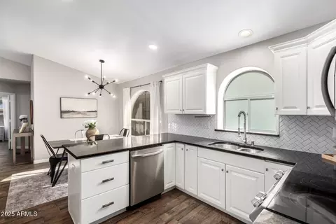 Kitchen - 4515 E Verbena Dr, Phoenix, AZ 85044 photo 3 of 3