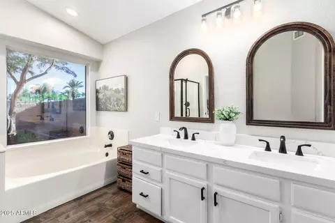 Bath - 4515 E Verbena Dr, Phoenix, AZ 85044 photo 2 of 3