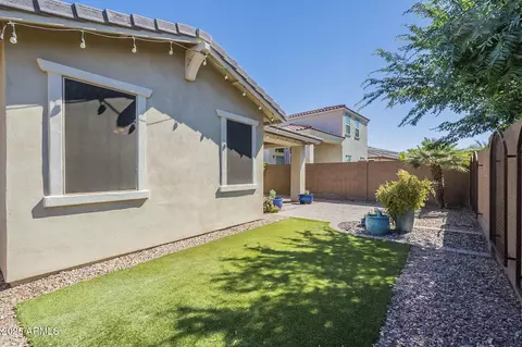 Exterior - 10609 E Durant Dr, Mesa, AZ 85212 photo 6 of 7