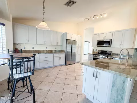 17371 N 86th Ave, Peoria, AZ 85382