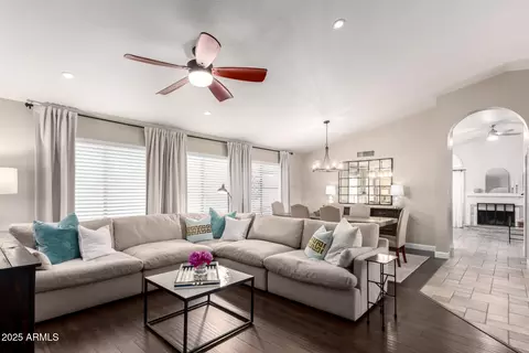 8875 S Ash Ave, Tempe, AZ 85284 photo 4