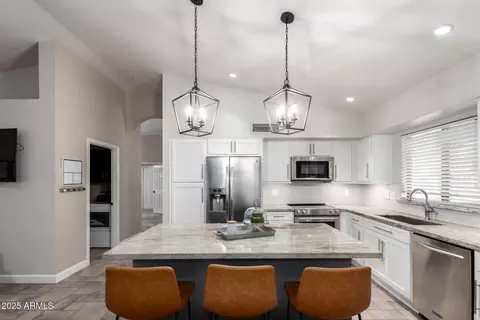 8875 S Ash Ave, Tempe, AZ 85284 photo 5