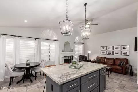 8875 S Ash Ave, Tempe, AZ 85284 photo 6