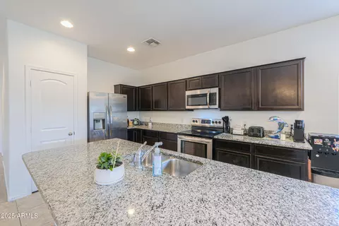17851 N Mughetto Dr, Maricopa, AZ 85138