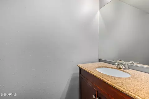 1385 N 44th St, Phoenix, AZ 85008 photo 9