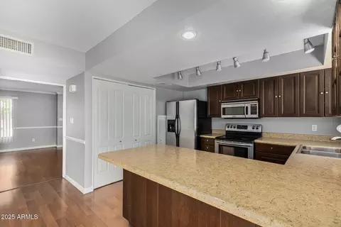1385 N 44th St, Phoenix, AZ 85008 photo 8