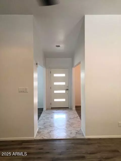 Entry Way - 1156 E Vinedo Ln, Tempe, AZ 85284 photo 2 of 3